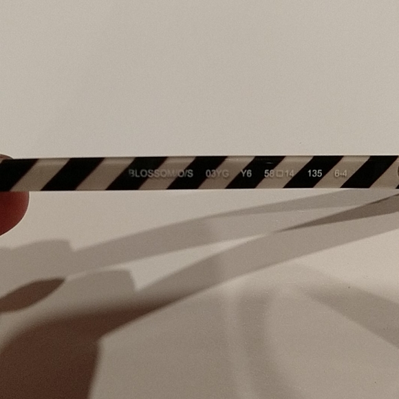 Flash sale- EUC Kate Spade sunglasses - Picture 5 of 6